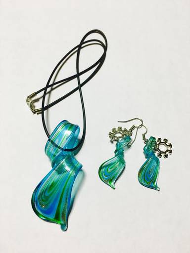 ネックレス＆ピアスセット